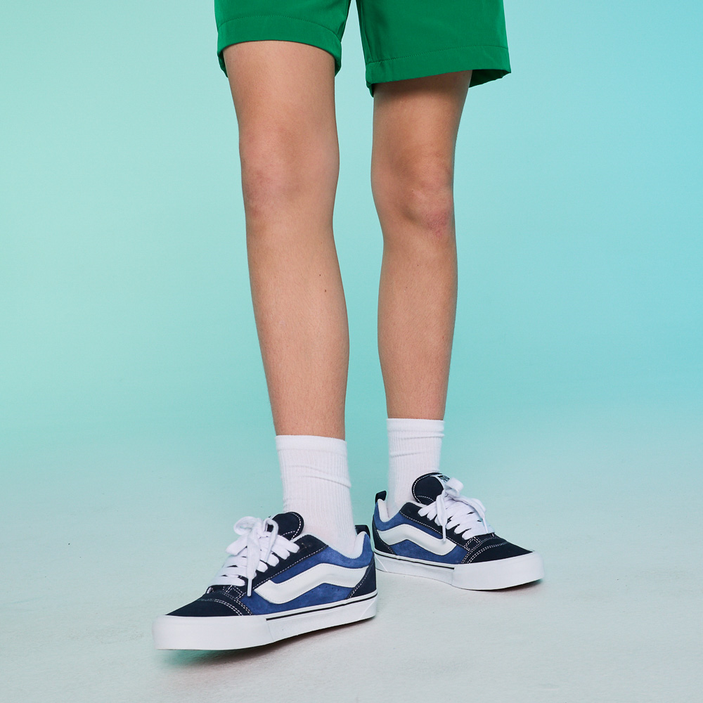 Vans Knu Skool Skate Shoe - Navy / True White